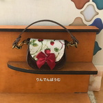 再再再販  いちご柄 ミニハンドバッグ  こげ茶