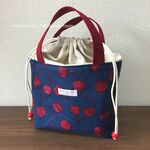 再２♡　洗える！保冷お弁当用トートバッグ　北欧風　チェリー　ネイビー×レッド