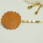 本革ビスケットのヘアピン　BISCUIT!