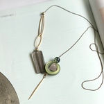 \フロント調整＊着脱楽々/ Olive_アシンメトリー ヴィンテージボタンのネックレス 