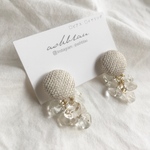 イヤリング/ピアス クリスタルクォーツ×クリームグレーくるみボタン ピアス/イヤリング