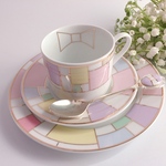 お祝いにもピッタリなパステル系食器のセット