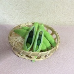 ちりめん細工:春野菜(さやえんどう)