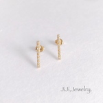 ▶︎ジルコニアスティック/シンプルピアス/イヤリング/ゴールドカラー