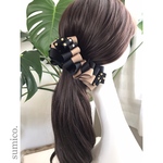 バナナクリップ キャメル×ブラック 差し色ゴールドドットのベリアリボン