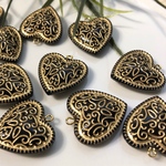 4pcs ドイツアクリル ハートチャーム ブラックゴールド 小