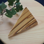 kokoshan様用オーダー作品-オリーブウッドの幅の広い三角ヘアクリップ7.7cm×4.7cm