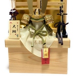 【五月人形】【コンパクト】【端午の節句】【収納飾り】　松刀5号兜檜収納飾り