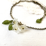 白いお花のブレスレット