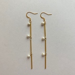gold × pearl long pierce/earring