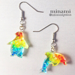【SALE】イルカとペンギンのレインボーピアス