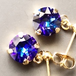 花のいろ　スワロフスキーのポストピアス　クリスタルヘリオトロープG