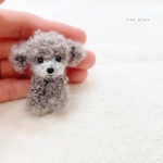 トイプードル ブローチ （シルバー・グレー色）