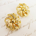 ■再販■18mm■10個入■ヴィンテージボタン　フラワーゴールド　スカシ　 [0259-17] 