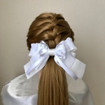白のプリンセス風大人可愛い大きめのヘアリボンバレッタ　フリルサテン&縁取りオーガンジー