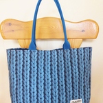 ＊送料無料＊縄編みリアルプリントのマチ付きトート
