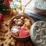 【大人気】森のくまさんとお花のクッキー缶