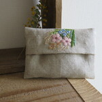 ポケットティッシュケース　花束の刺繍
