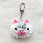 ねこのキーホルダー　ピンク