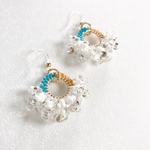 フープピアス／イヤリング  white.blue.brown