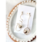 変形ゴールド　♡ピアス　イヤリング