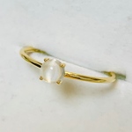 再入荷˚✧₊⁎6月誕生石ムーンストーンキャッツアイ　リング18kgp˳✧༚
