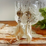 スモーキークォーツと花びら？の大ぶりピアス