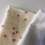 ダブルガーゼ花柄と白