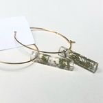 ミモザの葉のピアス　スクエア