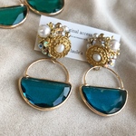Swarovski×パールビジューピアス（Blue）