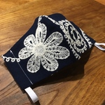 立体マスク 華やか刺繍 ネイビー 