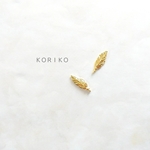 ＊Gold×フェザーのシンプルピアス＊ゴールド＊小ぶり＊羽