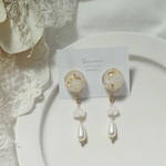 new!〈ピアス/イヤリング選択可〉（white）melting flower pierce / earring