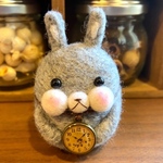 しもぶくれ時計うさぎ(グレー)羊毛フェルト