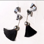 twist metal tassel ◎black