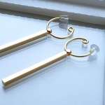 〈痛くない〉～フェイクピアス～ゴールドリング×stickイヤリング・イヤークリップ(両耳用)(手で調節可能)  管理No.1393
