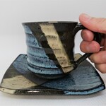 青いモダンなコーヒーカップ