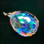 虹の結晶 ビビッドしずく型ラフカット（大） ペンダントトップ VD-265