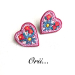 【中】ハート花柄刺繍ピアス