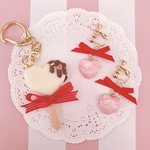 とろっと❤︎ミルクアイスのキーホルダー&いちごミルクイヤリング2点セット《チョコレート》