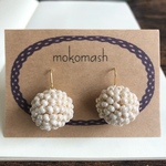 ビーズクロッシェのピアス【白】