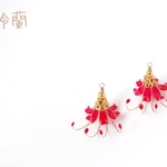 彼岸花（曼珠沙華　リコリス）〜揺れるリコリス〜　ピアス　イヤリング　オーダー制