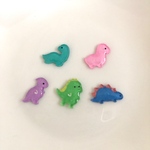 ゆるゆる恐竜ピアス