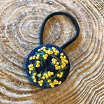 【再販⑤】ミモザリース刺繍♡くるみボタンヘアゴム♡デニム♡