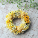 黄色の花畑リース