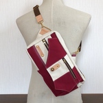 セール実施中！！　ボディバッグ/ワイン