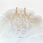 パール × スワロフスキー キラキラ 小枝 ピアス