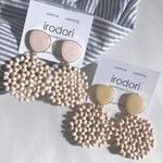 つぶつぶウッドピアス