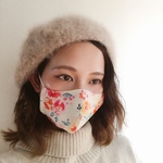 大人用【立体マスク】綿100%   鮮やかフラワー　布マスク　ファッション　コーディネートに合わせて♪