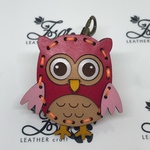 レザーキーホルダー　フクロウ　ピンク